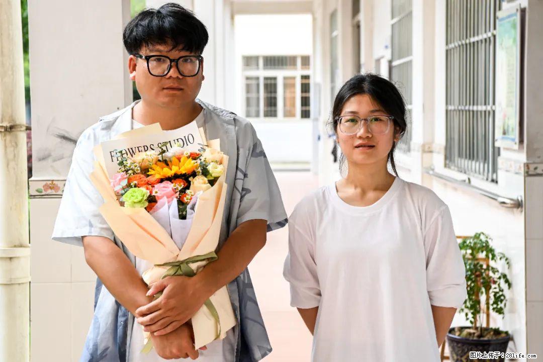 全网追的“扁担女孩”,找了一份暑假工,时薪12元 - 四平生活资讯 - 四平28生活网 sp.28life.com